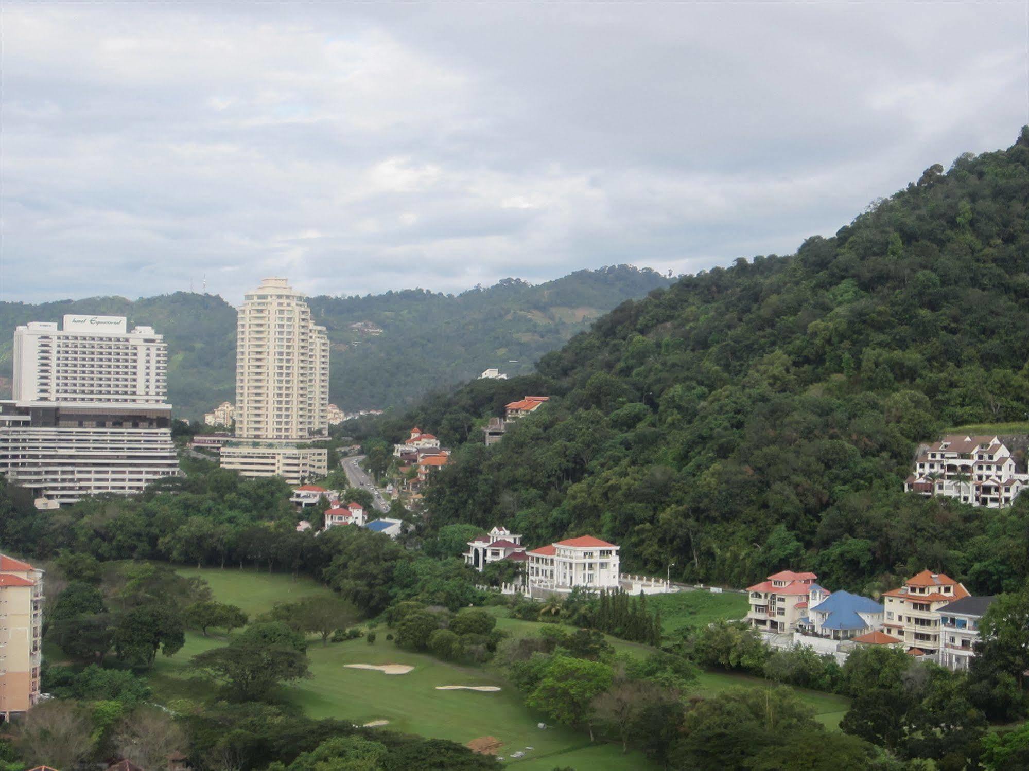 The Ceo Duplex Soho Suite Bayan Lepas Exterior photo